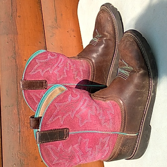 Ariat Shoes - 🔥 ARIAT BOOTS Tan & PINK TURQUOISE  SZ 11